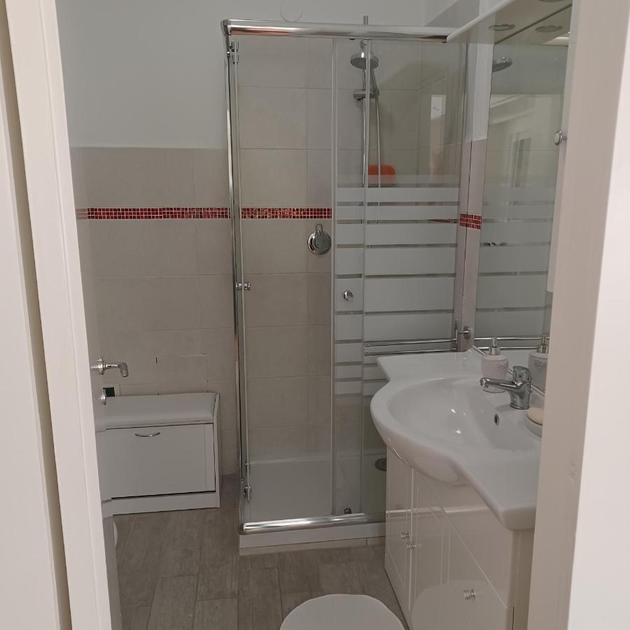Loggia Portofino Apartment Рапало Екстериор снимка
